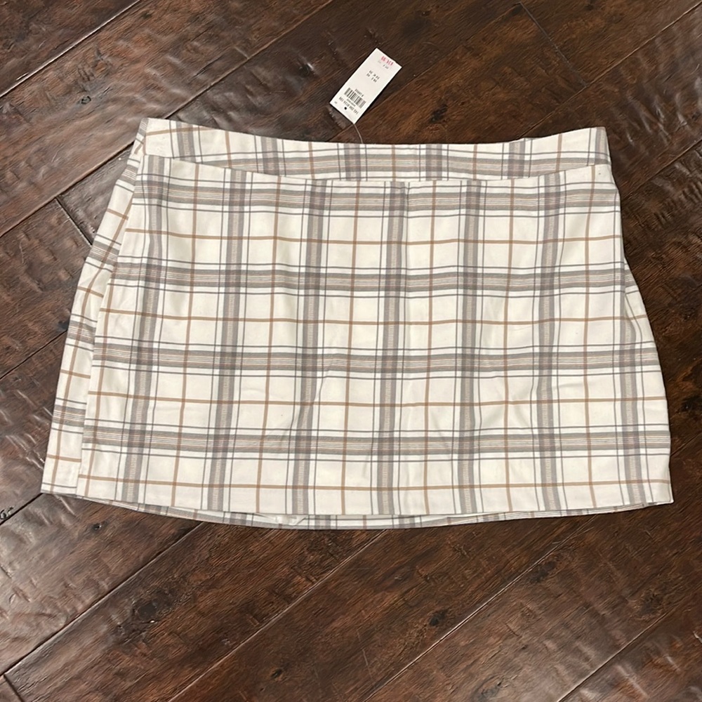 Abercrombie & Fitch skort. Brand new with tags